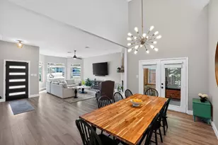 12607 Terra Nova Ln, Austin, TX 78727 - Photo 5