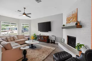 12607 Terra Nova Ln, Austin, TX 78727 - Photo 3