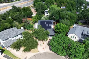 12607 Terra Nova Ln, Austin, TX 78727 - Photo 33