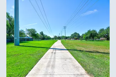 1002 Deep Wood Drive, Round Rock, TX 78681 - Photo 15