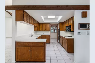 806 Country Club Road, Georgetown, TX 78628 - Photo 13