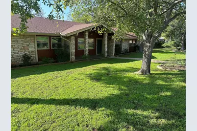 806 Country Club Road, Georgetown, TX 78628 - Photo 3