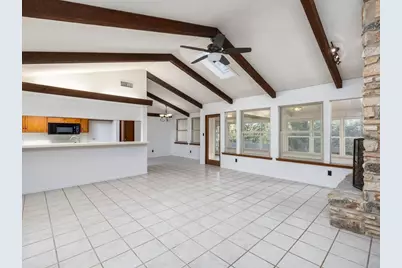 806 Country Club Road, Georgetown, TX 78628 - Photo 9