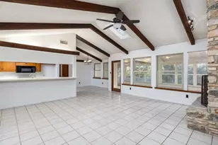 806 Country Club Rd, Georgetown, TX 78628 - Photo 9