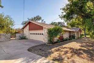 806 Country Club Rd, Georgetown, TX 78628 - Photo 5