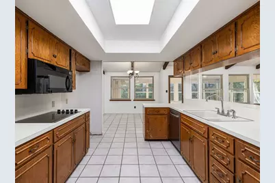 806 Country Club Road, Georgetown, TX 78628 - Photo 17