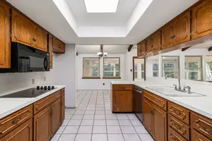 806 Country Club Rd, Georgetown, TX 78628 - Photo 17