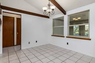 806 Country Club Rd, Georgetown, TX 78628 - Photo 11