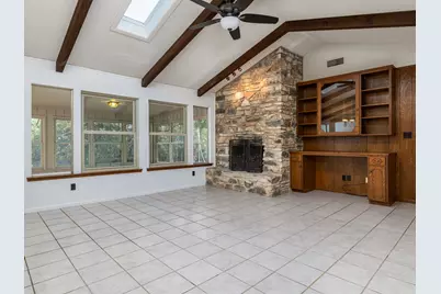 806 Country Club Road, Georgetown, TX 78628 - Photo 9