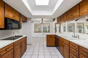 806 Country Club Rd, Georgetown, TX 78628 - Photo 17