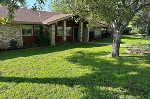 806 Country Club Rd, Georgetown, TX 78628 - Photo 3
