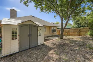 2100 Buckeye Ln, Round Rock, TX 78664 - Photo 23
