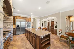 521 Horseback Hollow, Austin, TX 78732 - Photo 7