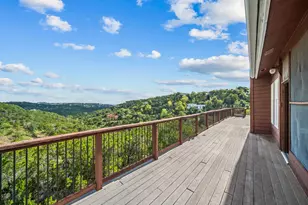 1302 Circle Ridge Dr, West Lake Hills, TX 78746 - Photo 9