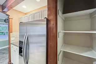 805 Herndon Ln, Austin, TX 78704 - Photo 7