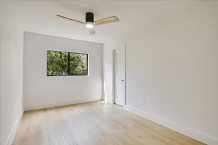 8300 Washita Dr, Austin, TX 78749 - Photo 23