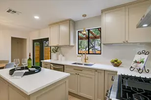 8300 Washita Dr, Austin, TX 78749 - Photo 11