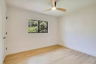 8300 Washita Drive, Austin, TX 78749 - Photo 21