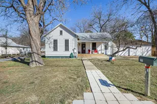 660 N Main St, La Grange, TX 78945 - Photo 1