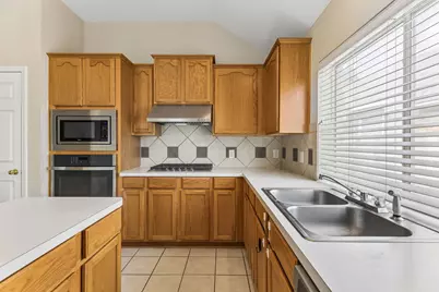7206 W Magic Mountain Lane, Round Rock, TX 78681 - Photo 5