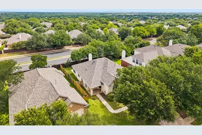 7206 W Magic Mountain Lane, Round Rock, TX 78681 - Photo 29