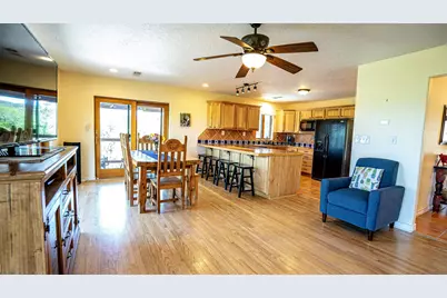 1121 Bradstreet Street, Canyon Lake, TX 78133 - Photo 9