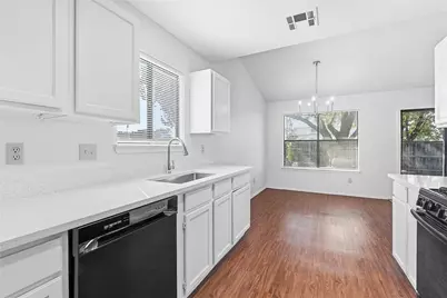2110 Balsam Way, Round Rock, TX 78665 - Photo 13