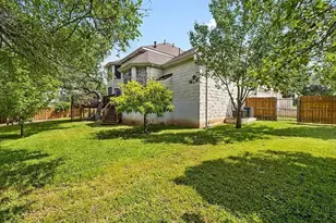 10700 Hastings Ln, Austin, TX 78750 - Photo 37