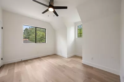 1102 Twin Creek Drive, Pflugerville, TX 78660 - Photo 25