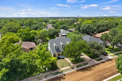 1102 Twin Creek Drive, Pflugerville, TX 78660 - Photo 31