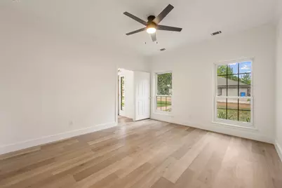 1102 Twin Creek Drive, Pflugerville, TX 78660 - Photo 15