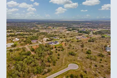 104 Rocky Summit Court, Spicewood, TX 78669 - Photo 13