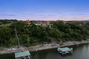 2923 Cliff Pt, Spicewood, TX 78669 - Photo 37