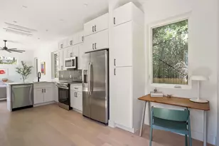 2611 Davis Ln, Austin, TX 78745 - Photo 9