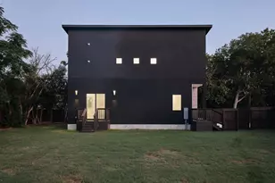 2611 Davis Ln, Austin, TX 78745 - Photo 3