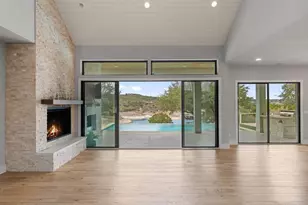 821 S Angel Light Dr, Spicewood, TX 78669 - Photo 5