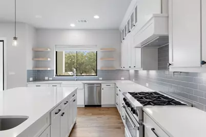 821 S Angel Light Drive, Spicewood, TX 78669 - Photo 11