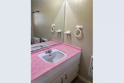 908 Gilmore Street, Taylor, TX 76574 - Photo 9