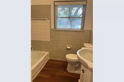 908 Gilmore Street, Taylor, TX 76574 - Photo 5