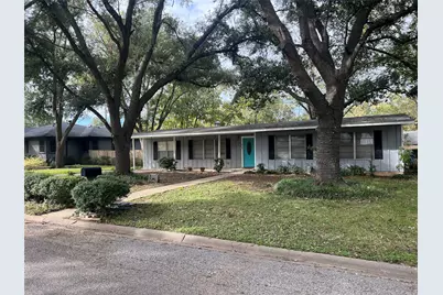 908 Gilmore Street, Taylor, TX 76574 - Photo 1