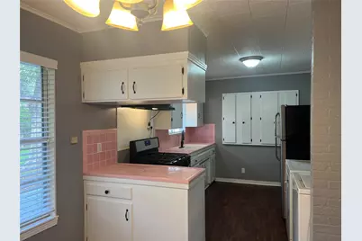 908 Gilmore Street, Taylor, TX 76574 - Photo 19