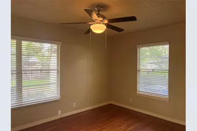908 Gilmore Street, Taylor, TX 76574 - Photo 13