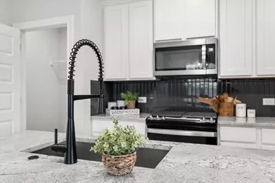 104 Hackberry Lane, Bastrop, TX 78602 - Photo 5