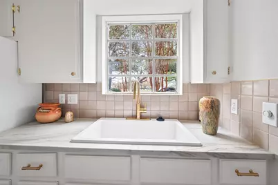 1700 Houston Street #102, Austin, TX 78756 - Photo 7