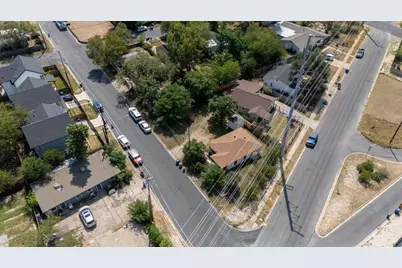 4803 Lott Avenue, Austin, TX 78721 - Photo 9