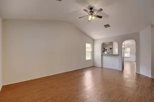 136 Strawn, Kyle, TX 78640 - Photo 7