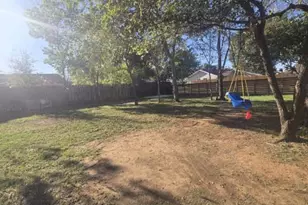 724 Ramsey Ave, Rockdale, TX 76567 - Photo 21