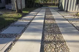 724 Ramsey Ave, Rockdale, TX 76567 - Photo 7