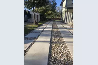 724 Ramsey Avenue, Rockdale, TX 76567 - Photo 5