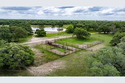 3814 Cr 19, Hallettsville, TX 77964 - Photo 19
